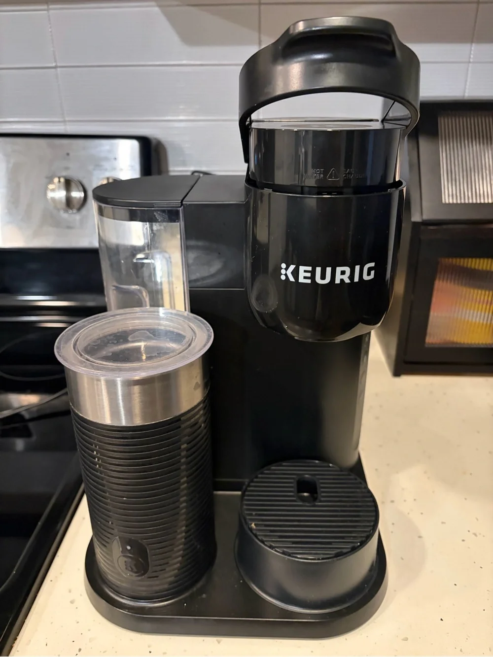 Keurig Black Single-Serve Coffee Brewer with Milk Frother